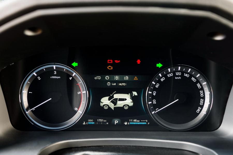Панель приборов SsangYong Rexton (Y400) 2017 года  (WW) (фото 47 из 70)